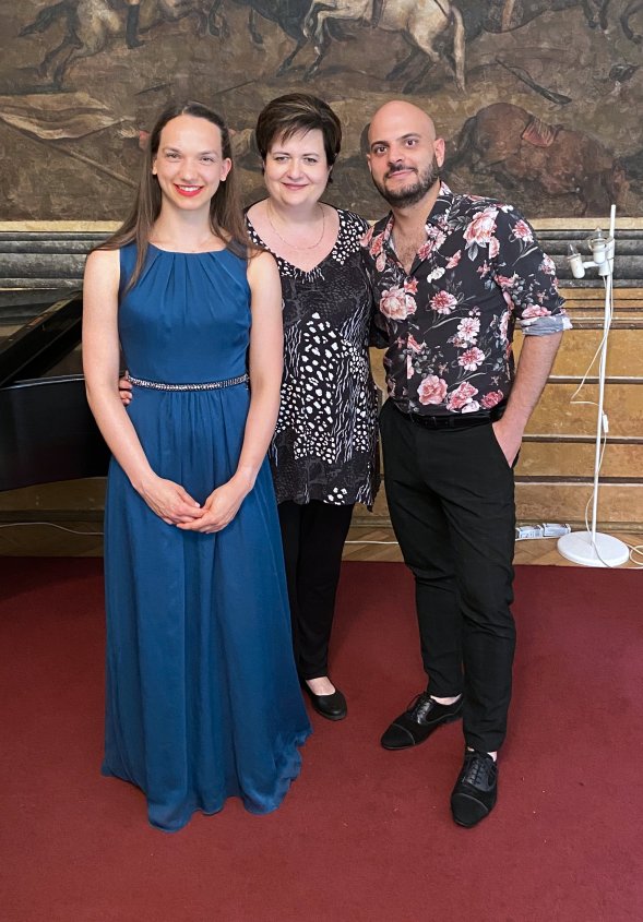 Anna Černá, Daniela Štěpánová-Šimůnková a Ahmad Hedar Anna Černá, Daniela Štěpánová-Šimůnková a Ahmad Hedar